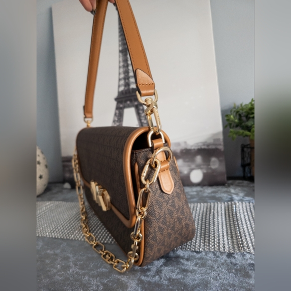 ❗️LOW START❗️Michael Kors Parker Medium Logo Shoulder Bag- NWOT - Picture 6 of 14